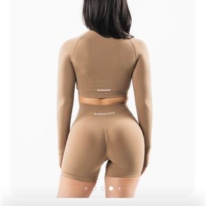 Alphalete Amplify 4.5” Shorts Chai- Small or Trade